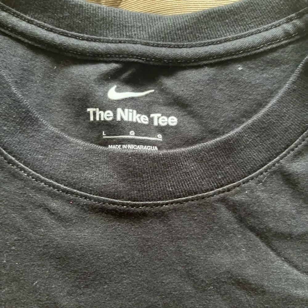 Mens Nike t-shirt size large - Picture 3 of 4